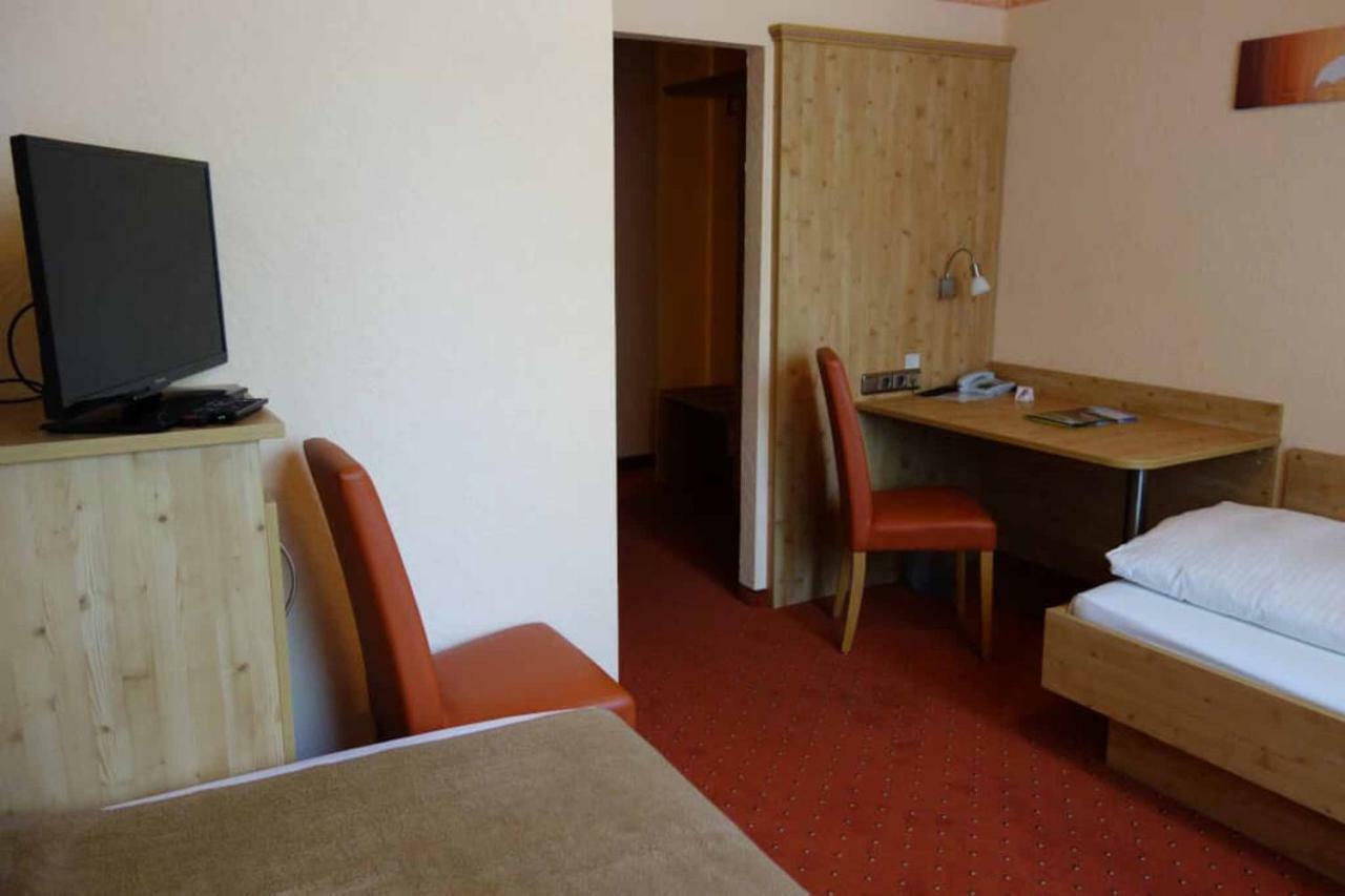 Hotel Bayerischer Hof فالدزاسن المظهر الخارجي الصورة